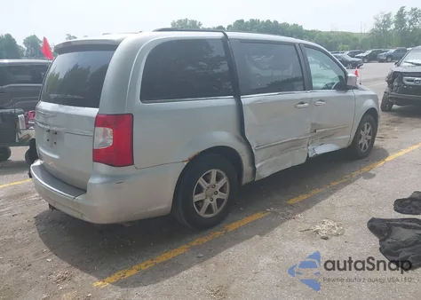 2012 Chrysler Town & Country Touring from USA, damaged, VIN 2C4RC1BG8CR116779